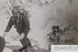 世界上首位登顶珠穆朗玛峰的人是谁，埃德蒙·希拉里和同伴丹增·诺尔盖