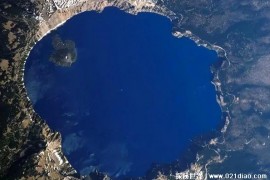  非洲尼奥斯湖一夜杀死2000人 湖底竟有活火山(被称杀人湖)