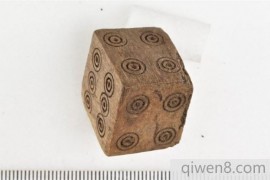 挪威考古学家发现了30多颗可以追溯到中世纪的骰子