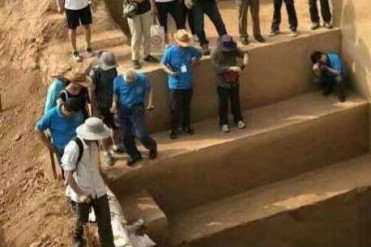 考古学家发现30万年前“烧烤摊”,原来远古人也爱“...