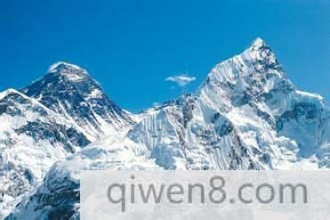 世界高峰最多的山脉