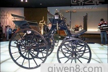 世界上第一辆汽油汽车