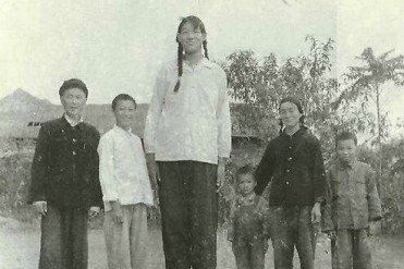 世界最高的女人,世界最高的女人是谁