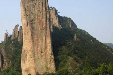 世界上最高的石笋