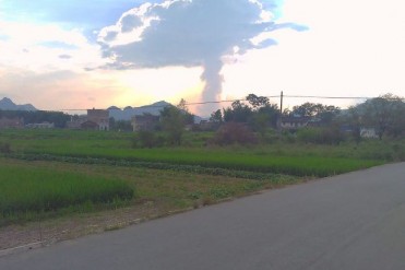 东村和西村斗法