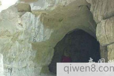 神秘的湘西落花洞女:幸福中的女孩含笑而逝