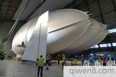 世界上最大的飞艇:天空登陆者 长92米宽18米