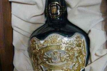 世界十大最贵的威士忌酒 46万美元一瓶想喝吗?