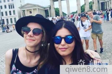 女孩竟然3年不剪指甲!盘点世界上指甲最长的人