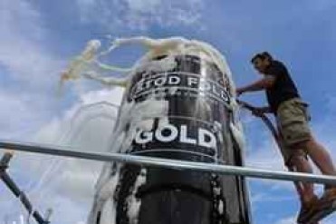 世界上最大的玻璃啤酒瓶:3664品脱