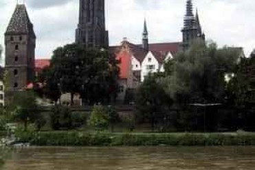 德国多瑙河畔世界上最高的教堂