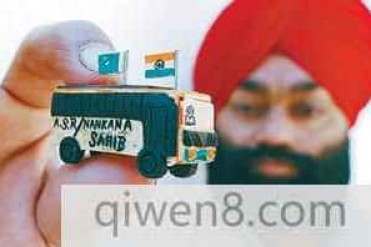 世界上最小的木雕公共汽车