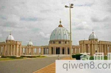 全世界最大的教堂建筑在科特迪瓦