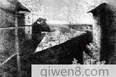 世界上第一张照片拍摄是一幅雕版油画