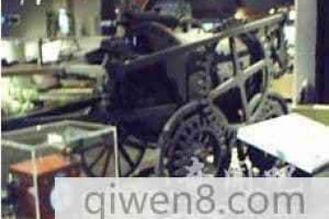 世界上第一辆火车是由英国人研制而成