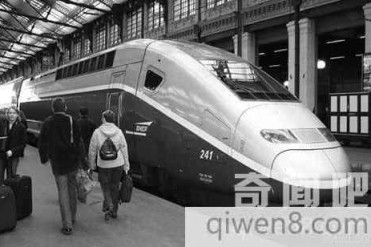 世界上每秒150米最快的高铁火车