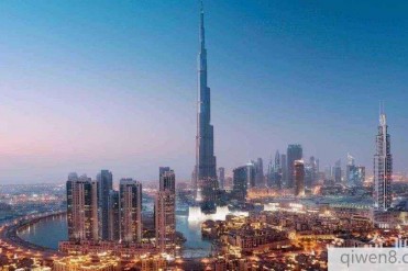 世上最“臭美”男人,每天都准备八套衣服,还配有...