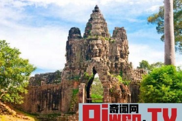 柬埔寨密林中的吴哥窟 世界上最大的庙宇 千年辉...