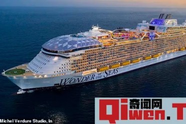 世界最大邮轮启航