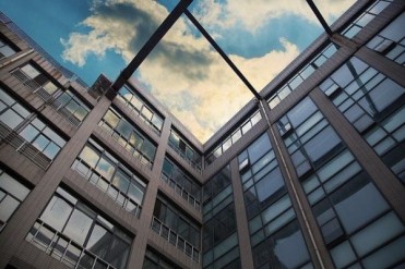 三黄鸡炖多久才能炖熟