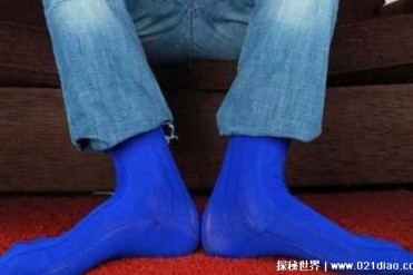 世界上在世的人最大的脚 脚部长度将近41厘米(男性)