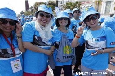 世界上最幸福的员工 中国公司带员工游法国(天狮...