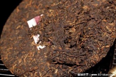 世界上最大的普洱茶饼 在广东芳村茶城诞生(直径3...