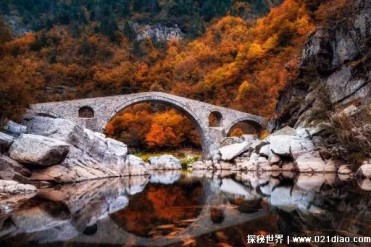 世界上最漂亮的拱桥 保加利亚魔鬼桥比较雄伟(造...
