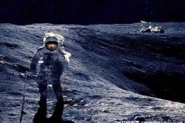  如果宇航员在月球上撒一泡尿 瞬间蒸发成气态(极其危险)