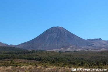 世界上最美的山 瑙鲁赫伊山位于新西兰(比较震撼)
