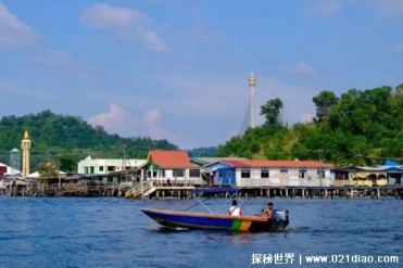 世界上最大的水上村庄 文莱河畔水村3万人生活(历...
