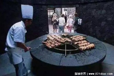 世界上最危险的餐厅 叫魔鬼的危险烧烤餐厅(位于...