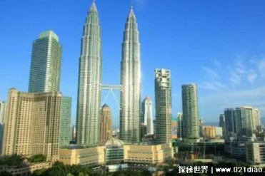 世界十大最高建筑有哪些（哈利法塔）